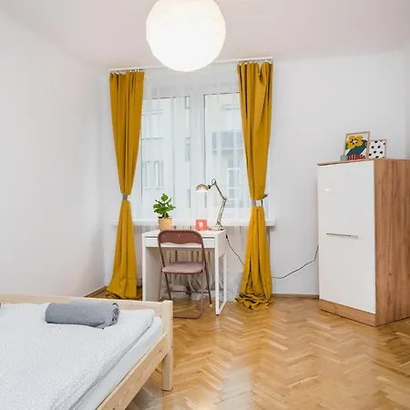 Sunshine Parkside Hideaway - 3 Bedroom - By Upstairs *